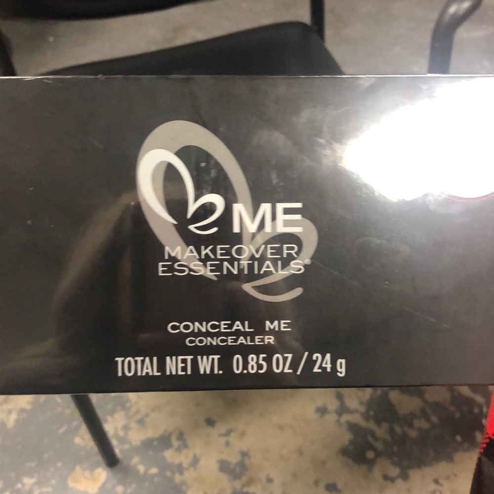 Brand New Concealer Pallet